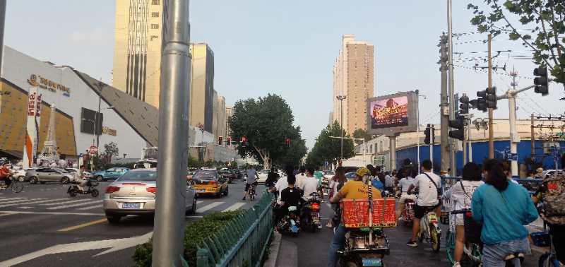 石家庄长安区万达广场LED大屏广告